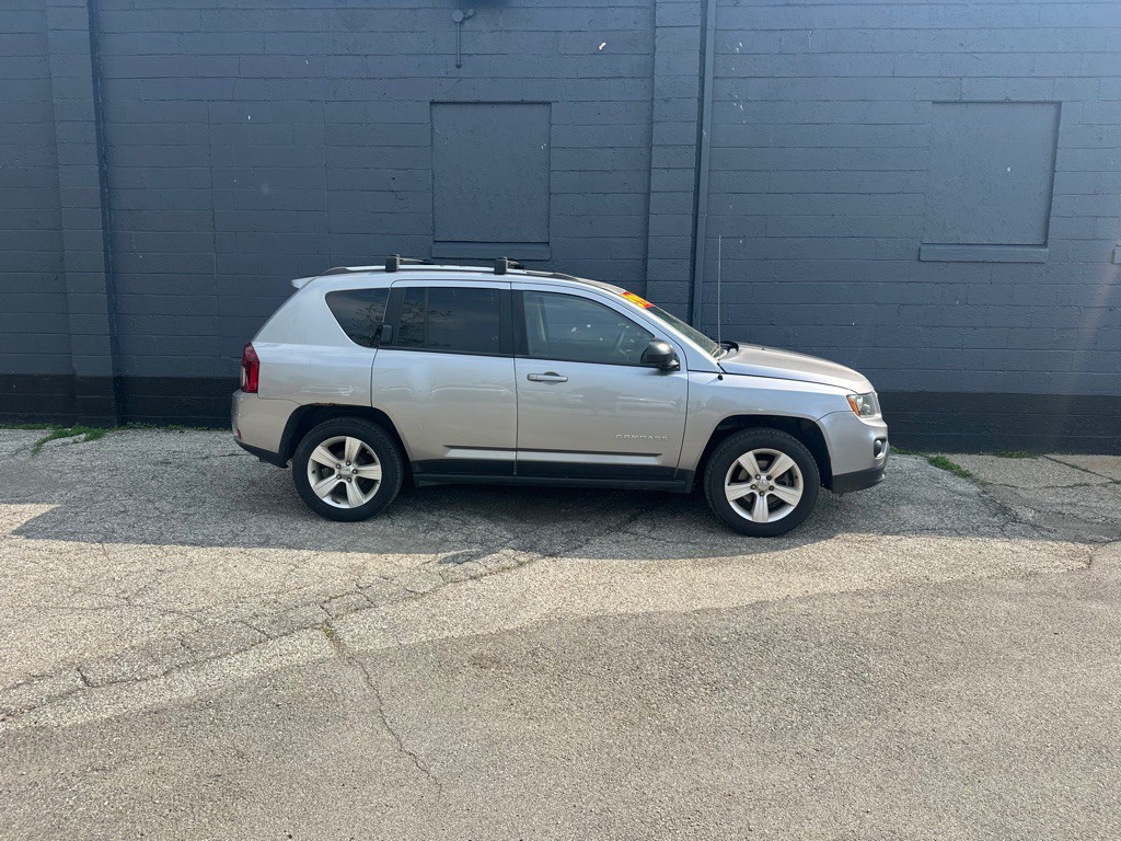 2016 Jeep Compass Image 5