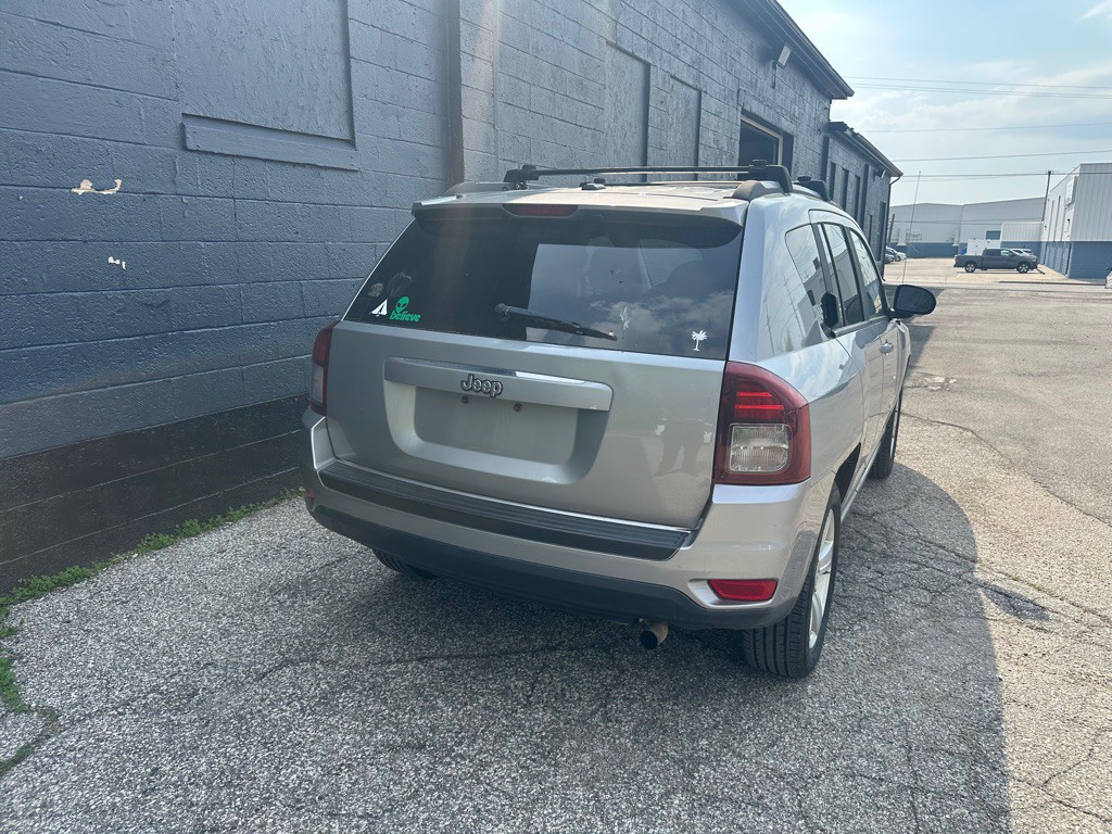 2016 Jeep Compass Image 7