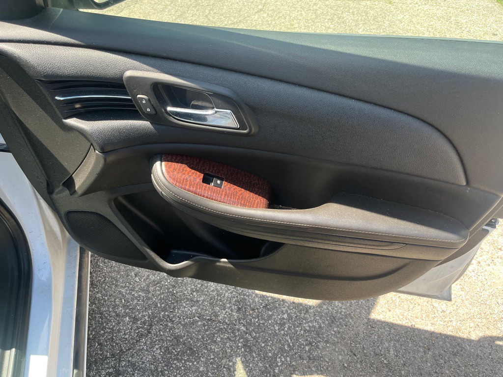 2013 Chevrolet Malibu Image 22