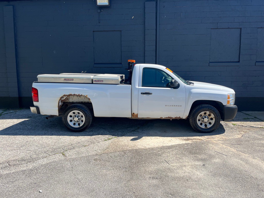2013 Chevrolet Silverado 1500 Image 2