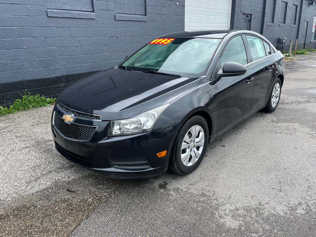 2012 Chevrolet Cruze Image 1