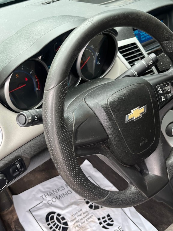 2012 Chevrolet Cruze Image 15