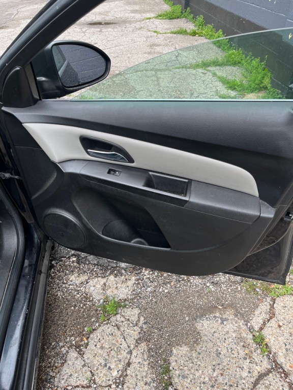 2012 Chevrolet Cruze Image 18