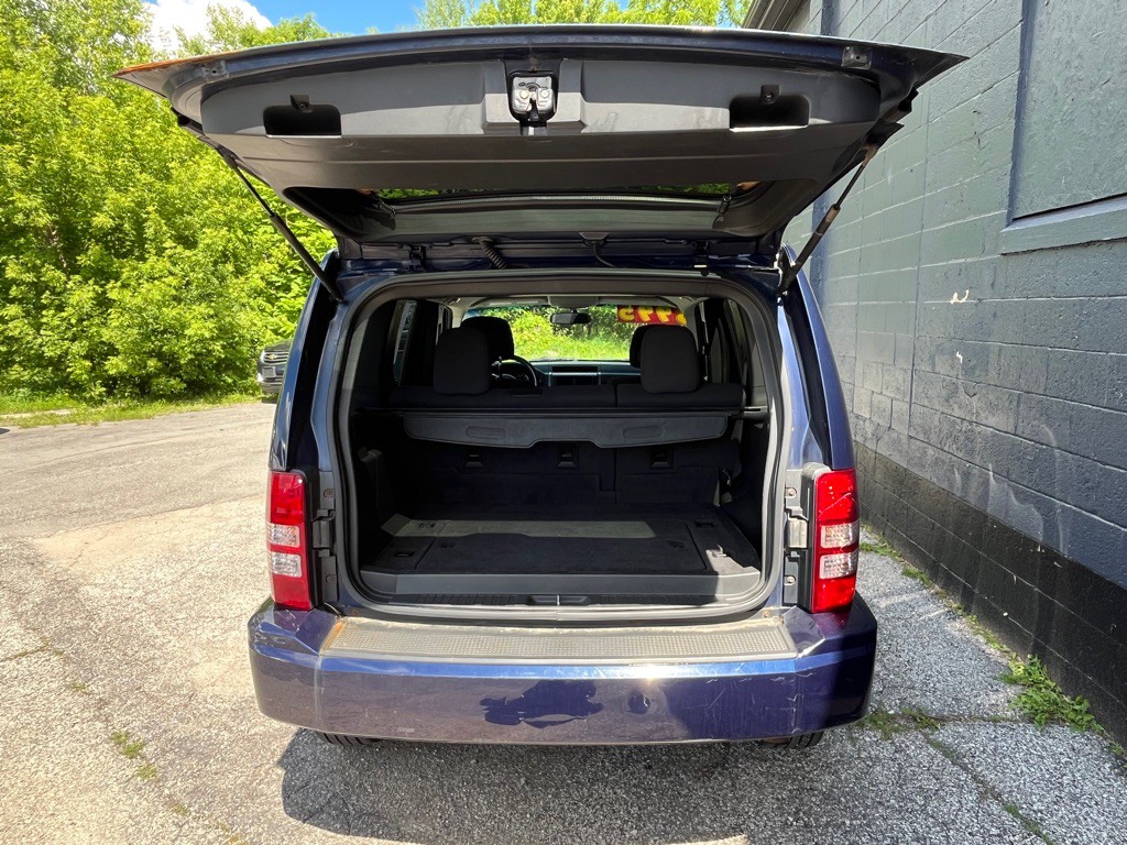 2012 Jeep Liberty Image 5