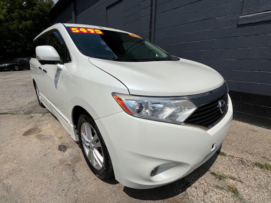 2014 Nissan Quest Image 1