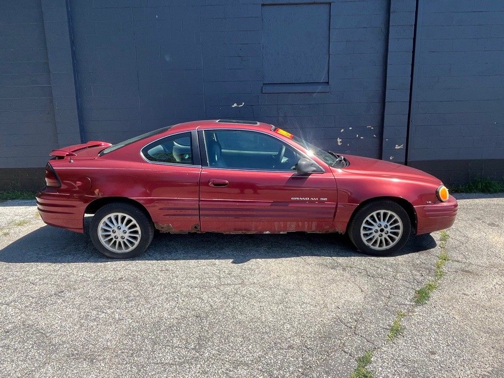 2000 Pontiac Grand Am Image 3