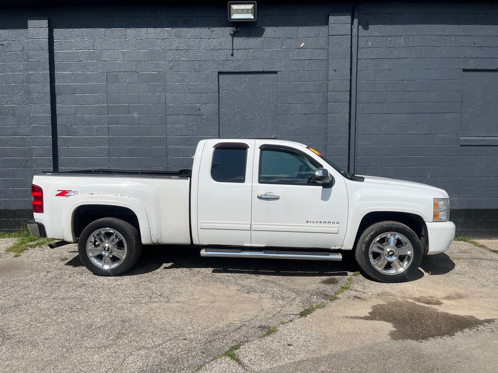 2012 Chevrolet Silverado 1500 Image 3