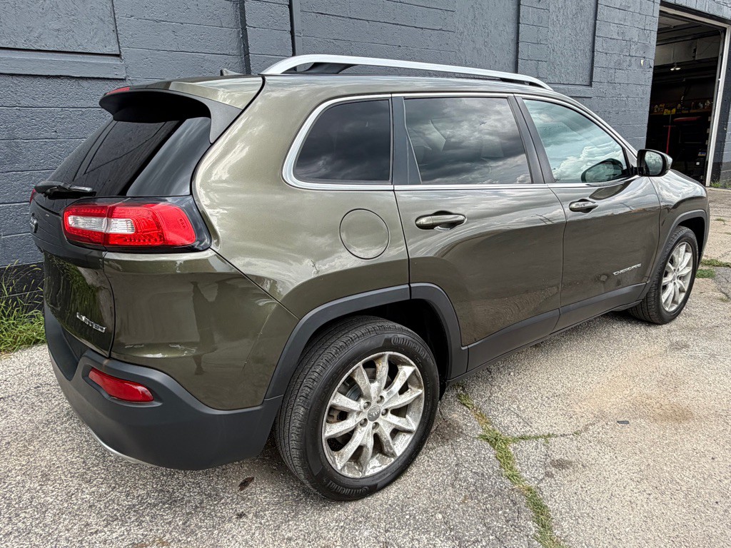 2016 Jeep Cherokee Image 4