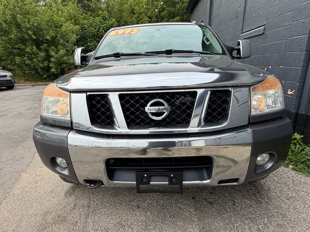 2012 Nissan Titan Image 7