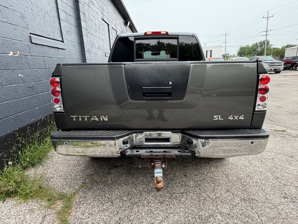 2012 Nissan Titan Image 8