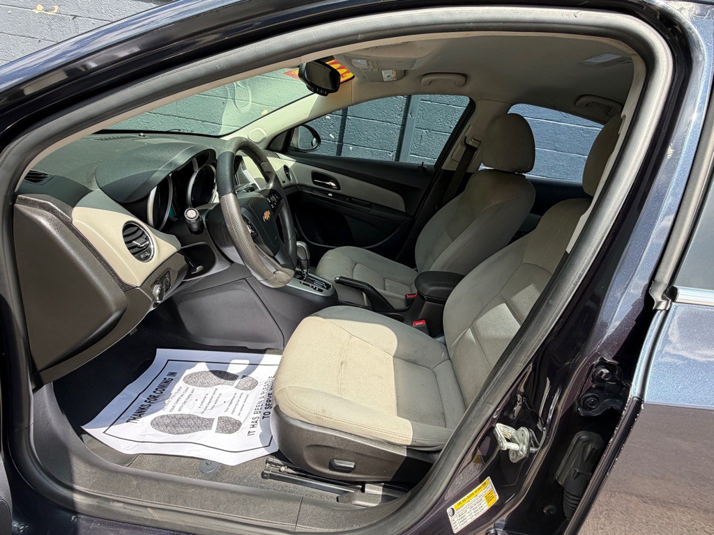 2016 Chevrolet Cruze Image 8