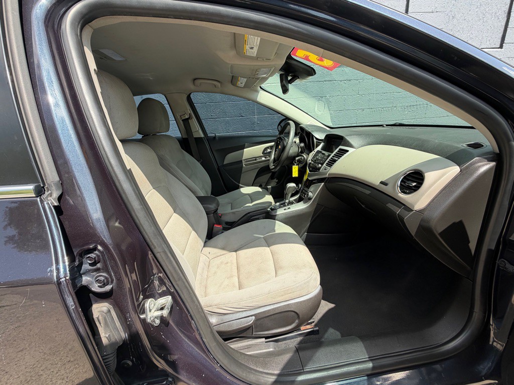 2016 Chevrolet Cruze Image 10