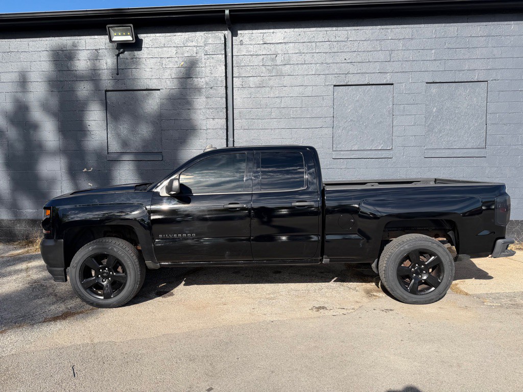 2017 Chevrolet Silverado 1500 Image 4
