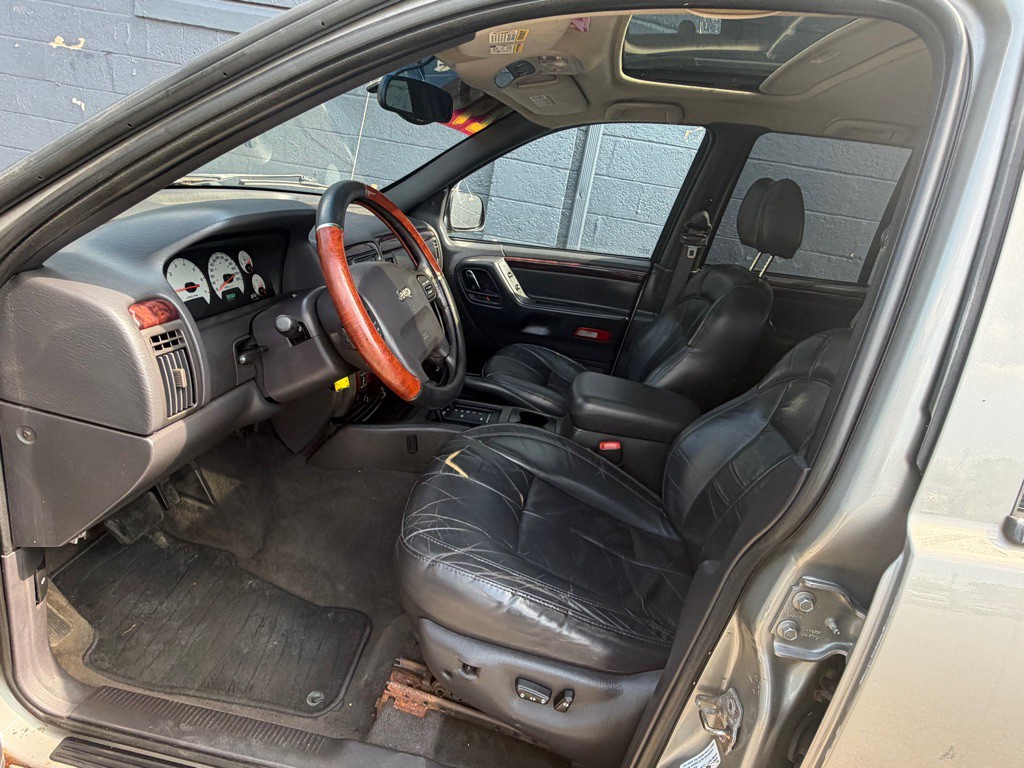 2001 Jeep Grand Cherokee Image 12