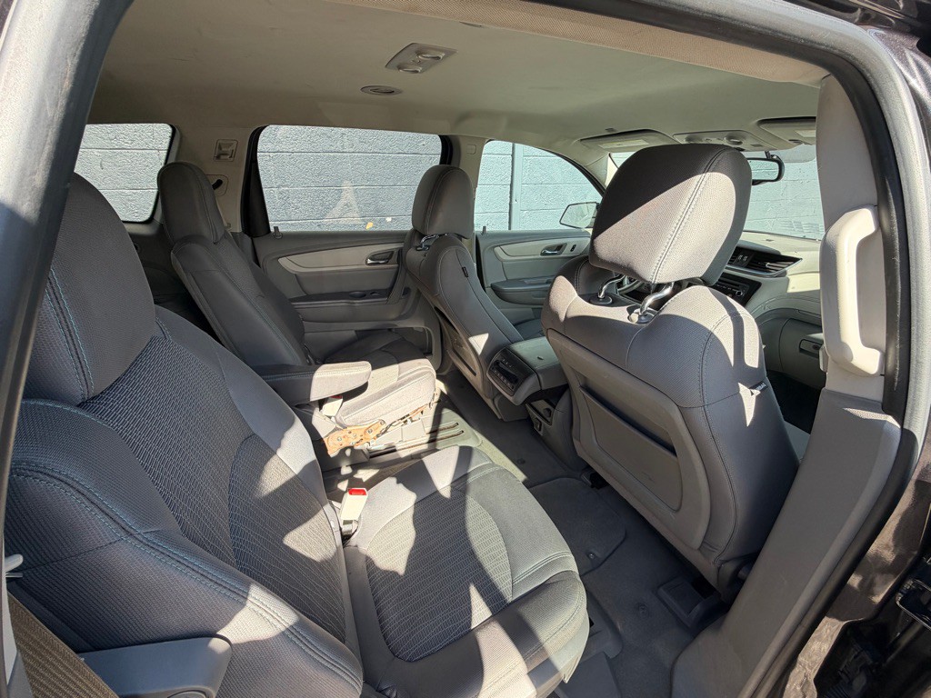 2017 Chevrolet Traverse Image 11