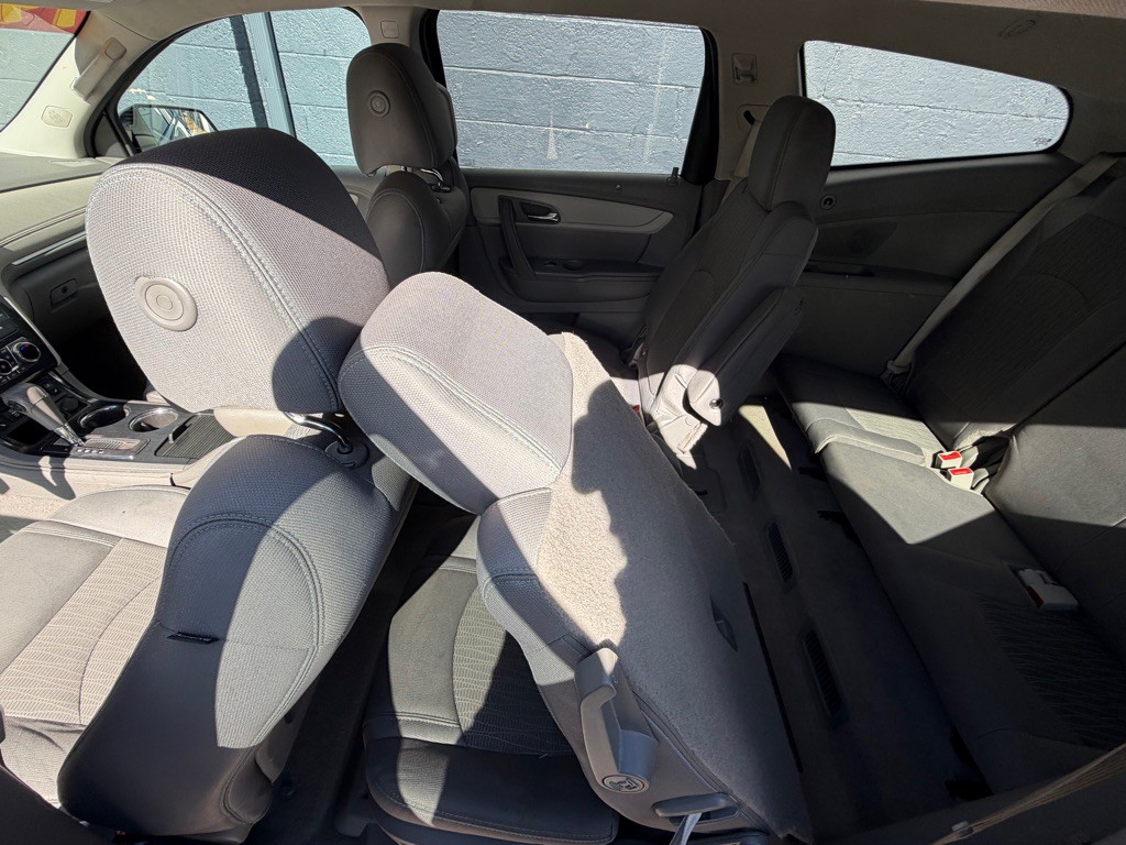 2017 Chevrolet Traverse Image 12