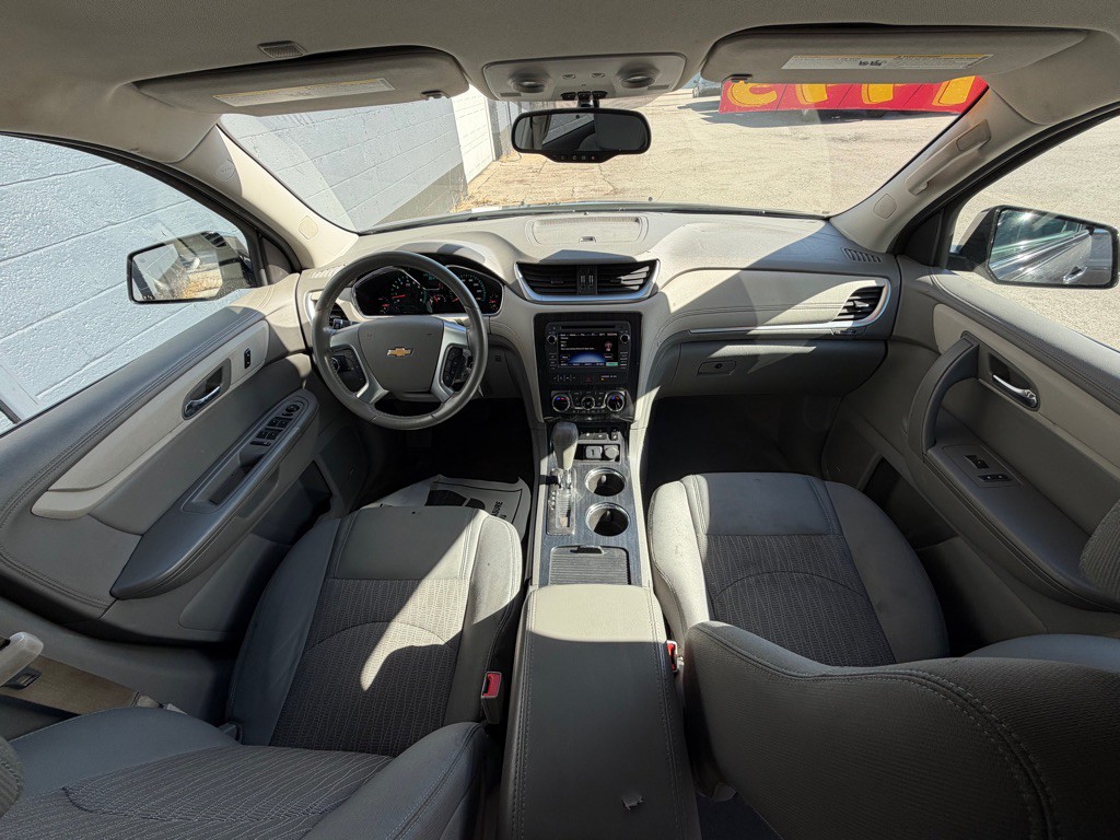 2017 Chevrolet Traverse Image 13