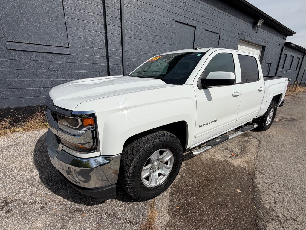 2017 Chevrolet Silverado 1500 Image 2