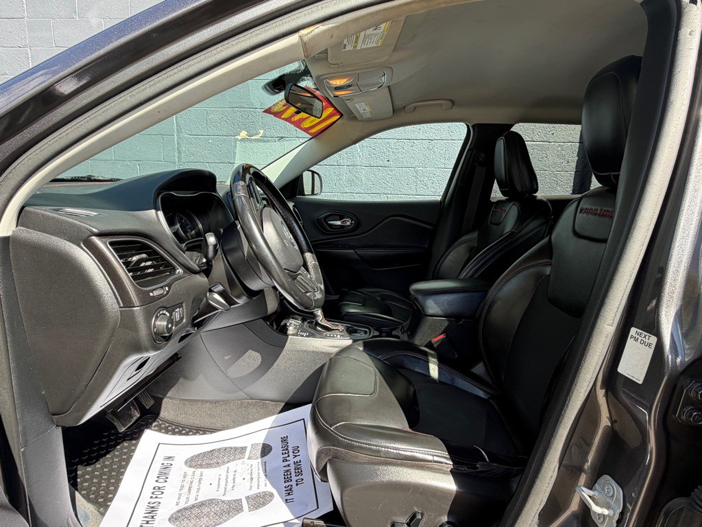 2020 Jeep Cherokee Image 13