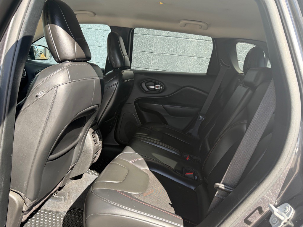 2020 Jeep Cherokee Image 14
