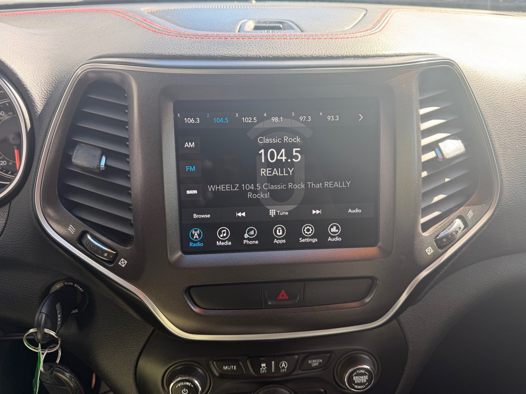 2020 Jeep Cherokee Image 17