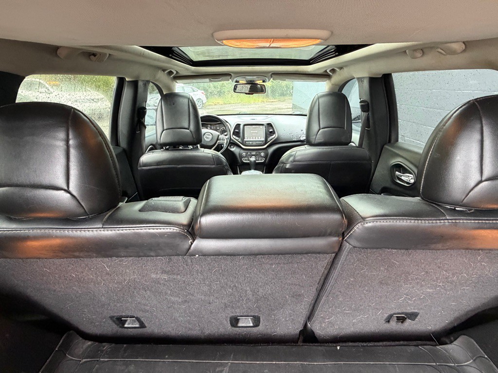 2016 Jeep Cherokee Image 15