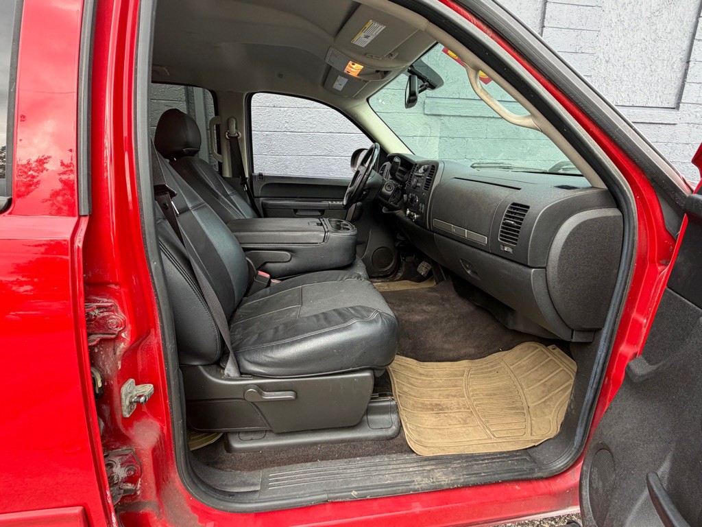 2011 GMC Sierra Image 8