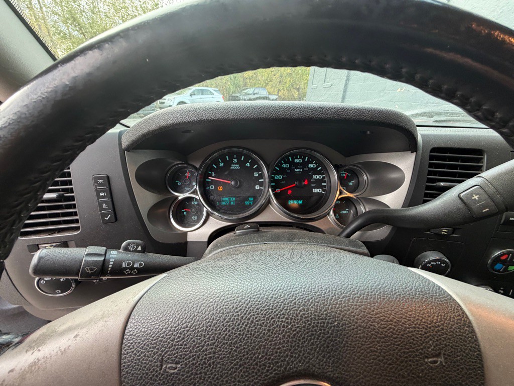 2011 GMC Sierra Image 12