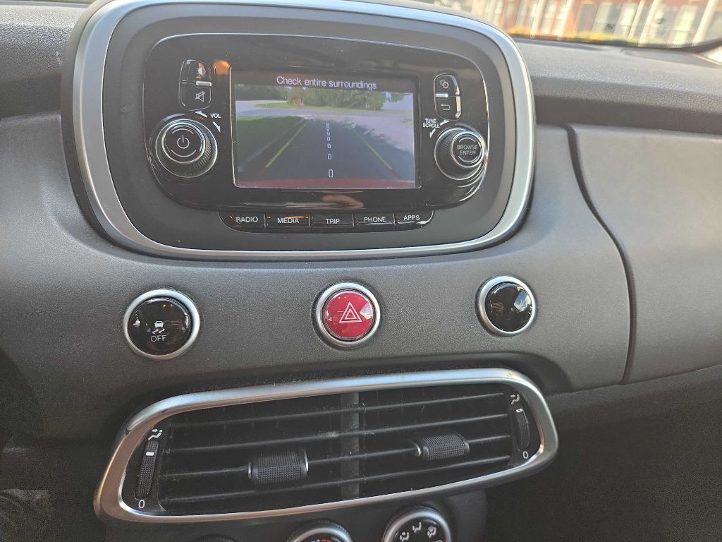 2016 FIAT 500 Image 29