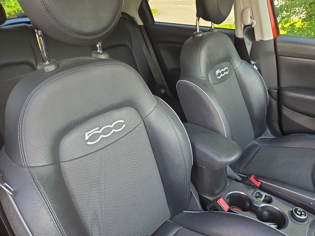 2016 FIAT 500 Image 39