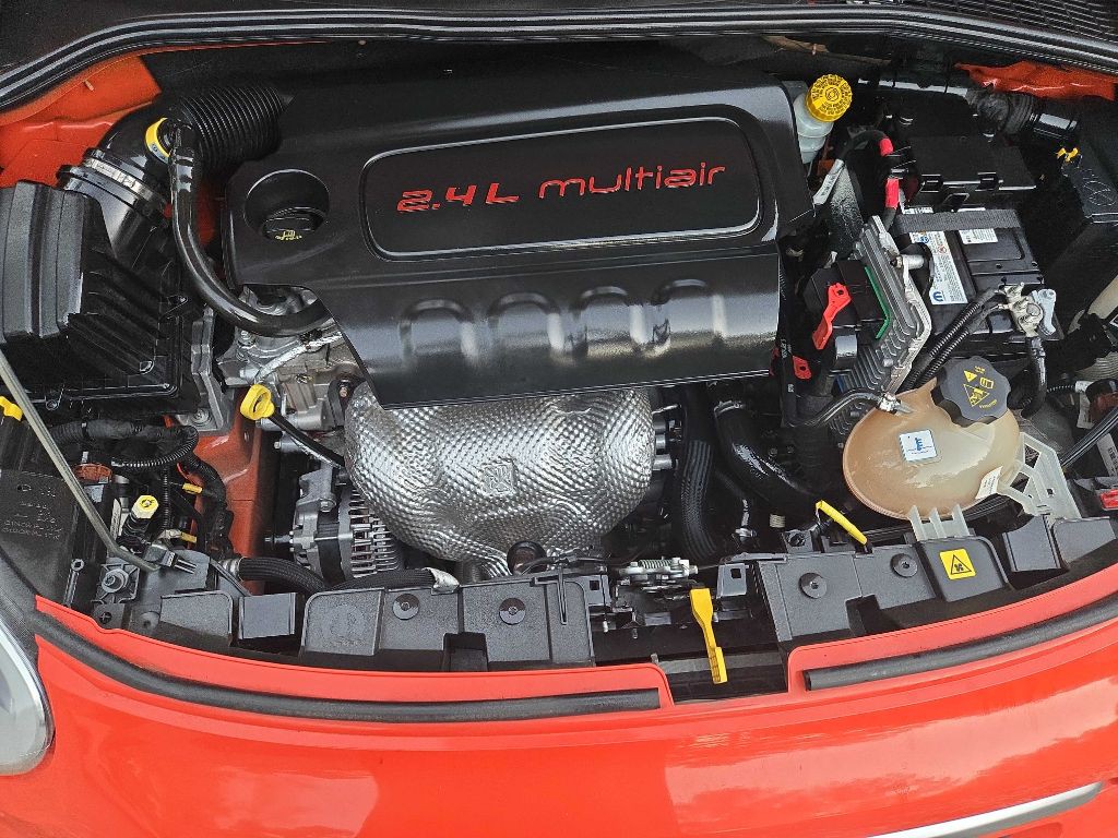 2016 FIAT 500 Image 89