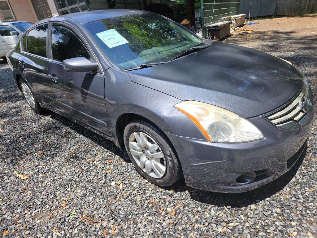 2012 Nissan Altima Image 2