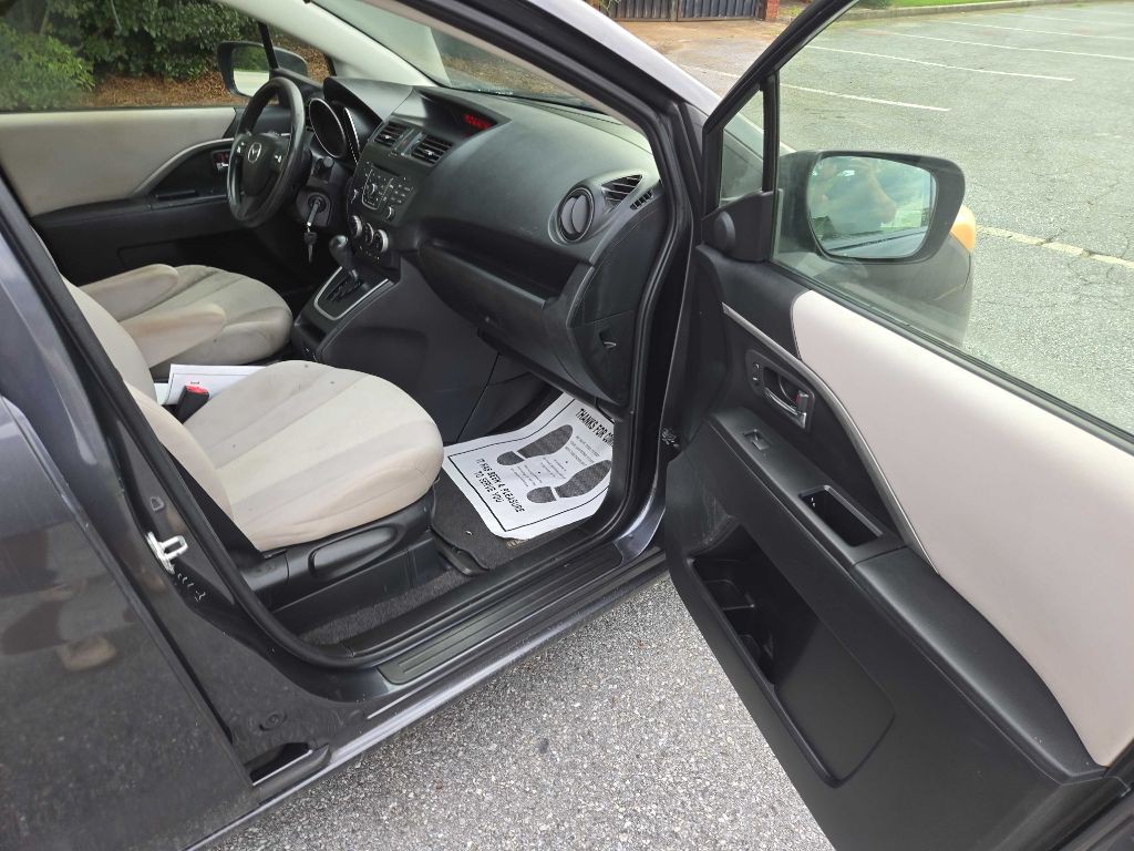 2013 Mazda Mazda5 Image 6