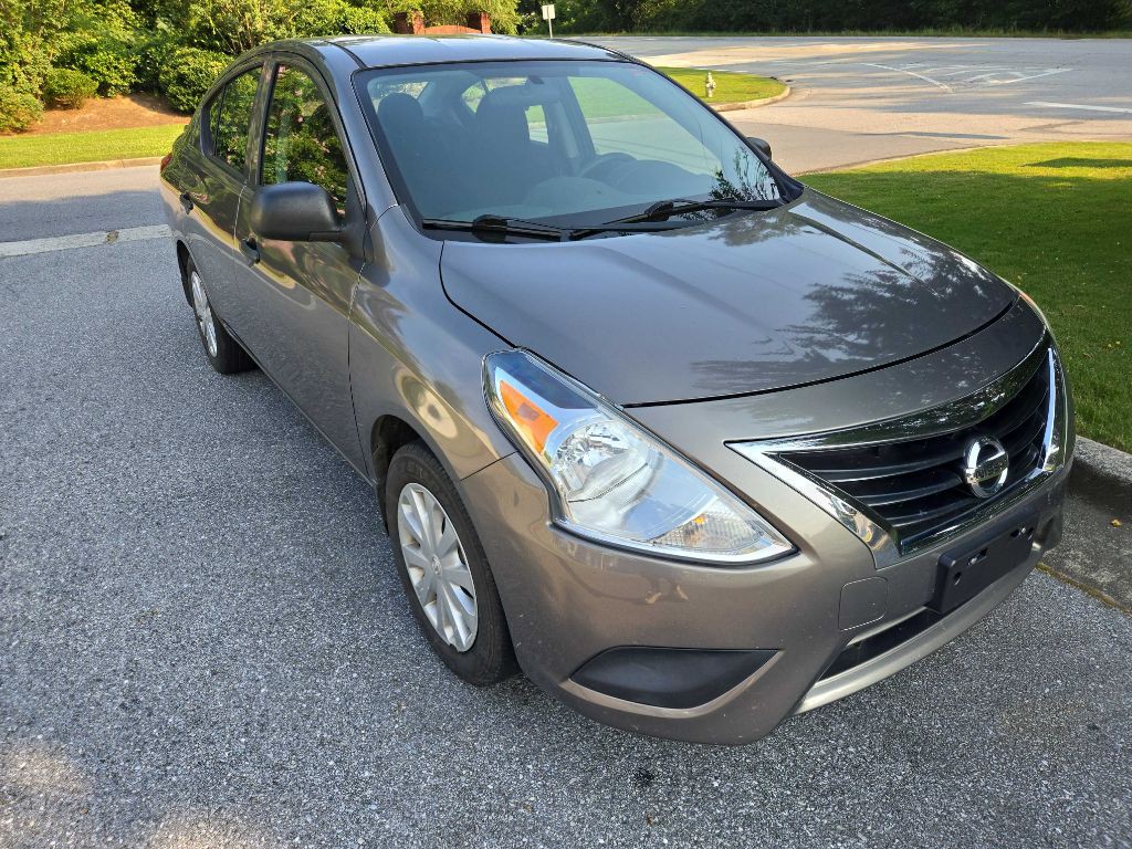 2015 Nissan Versa Image 8