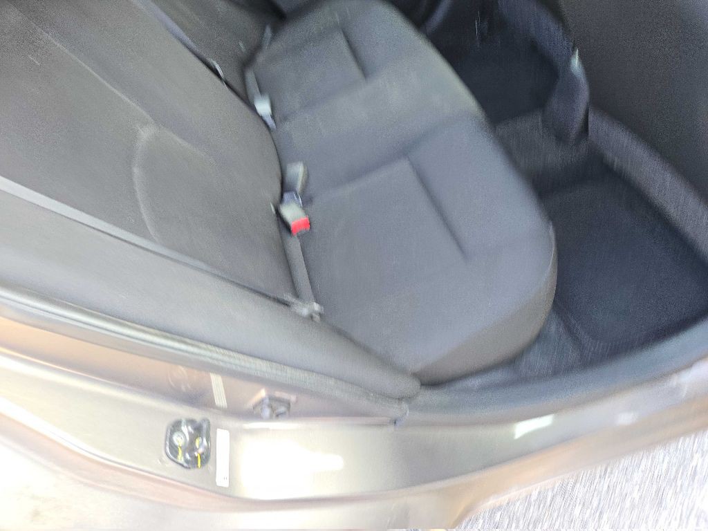 2015 Nissan Versa Image 10