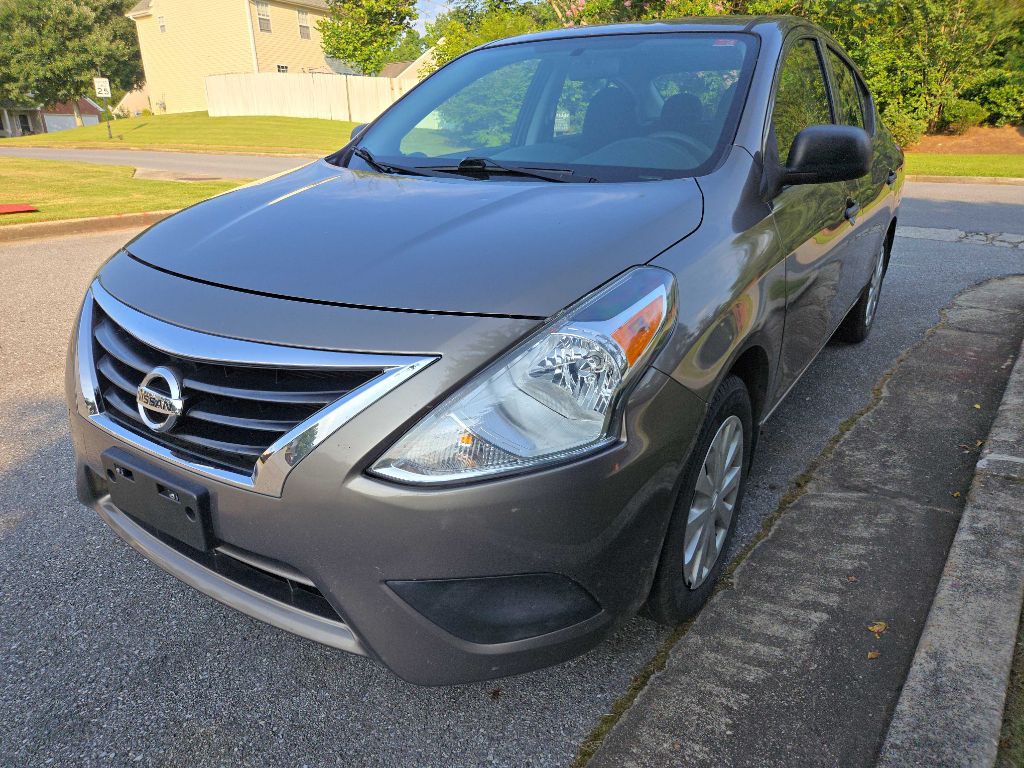 2015 Nissan Versa Image 28
