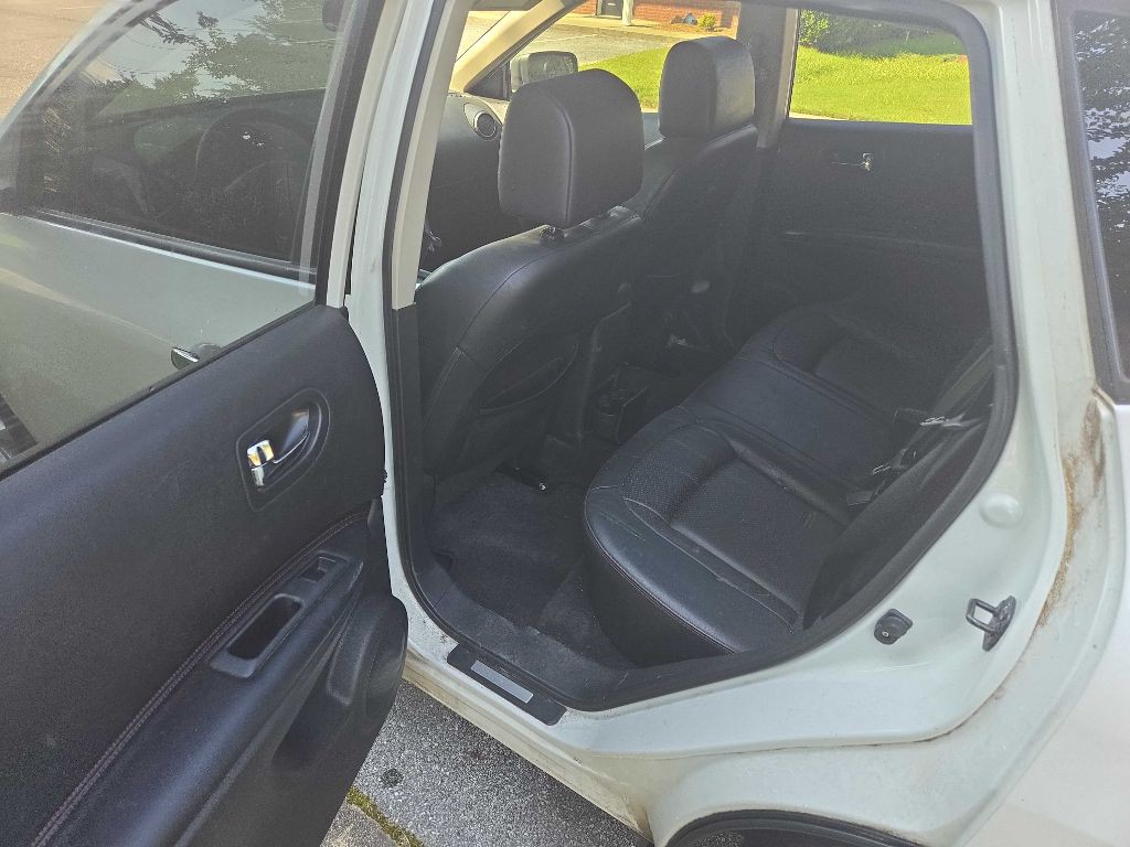 2011 Nissan Rogue Image 20