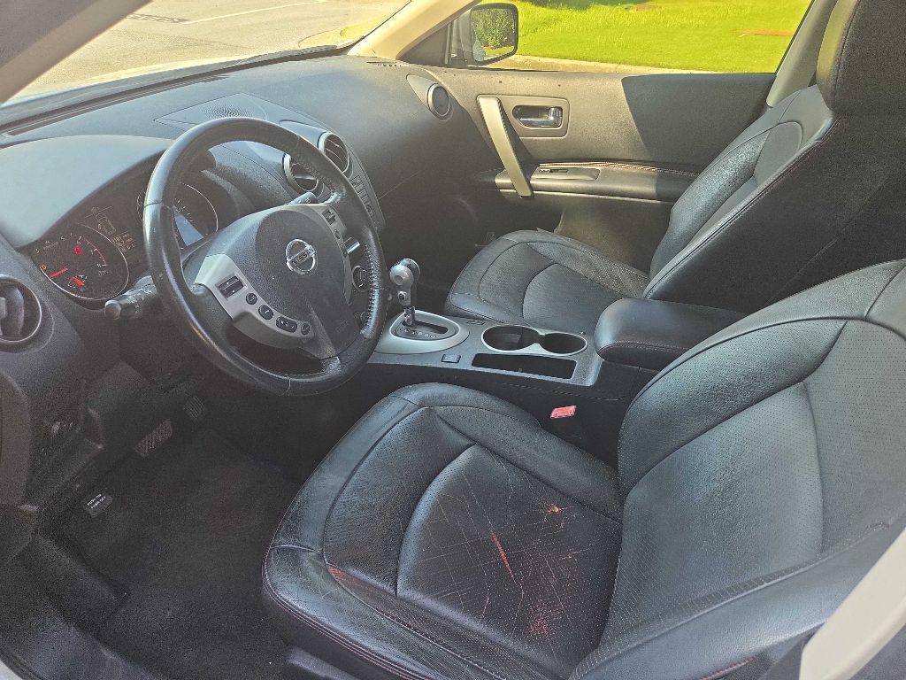 2011 Nissan Rogue Image 25