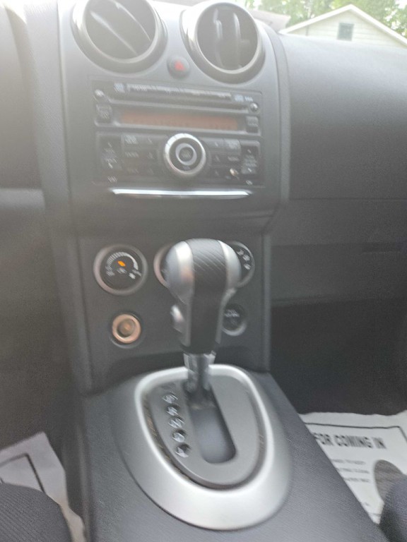 2011 Nissan Rogue Image 23