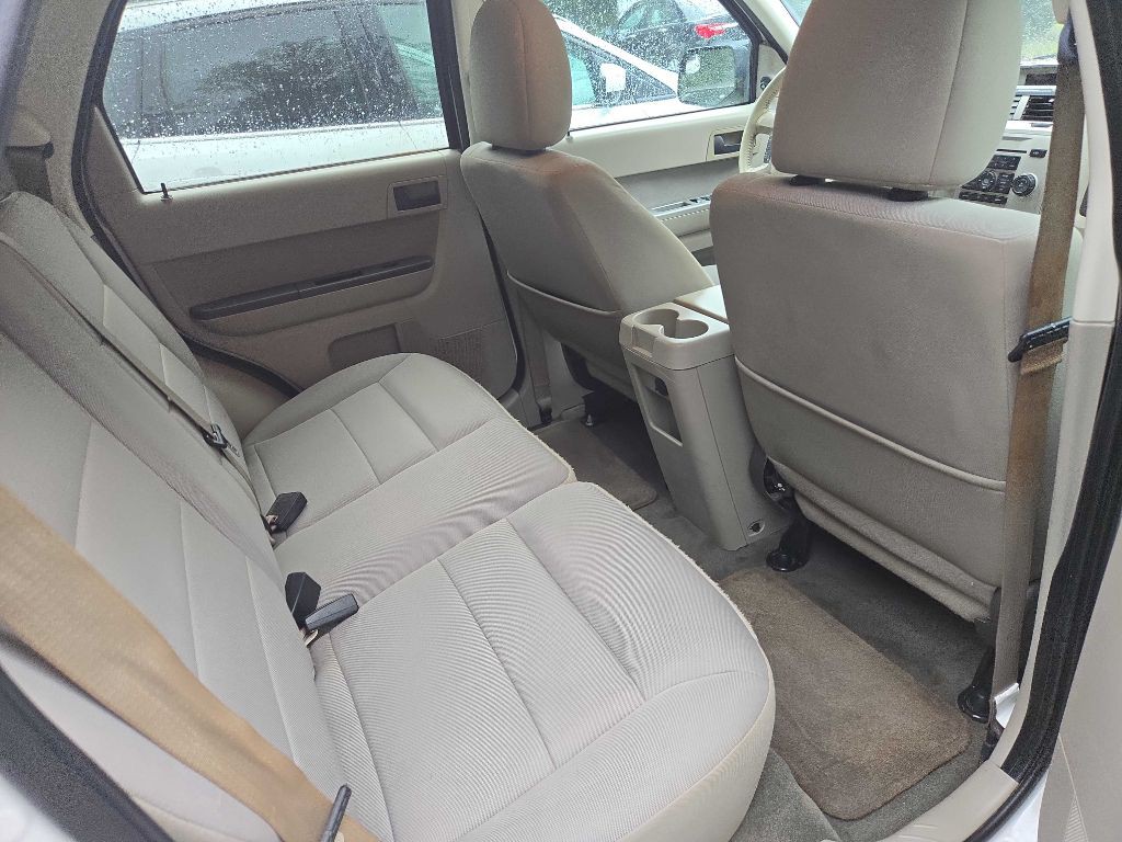 2011 Ford Escape Image 6