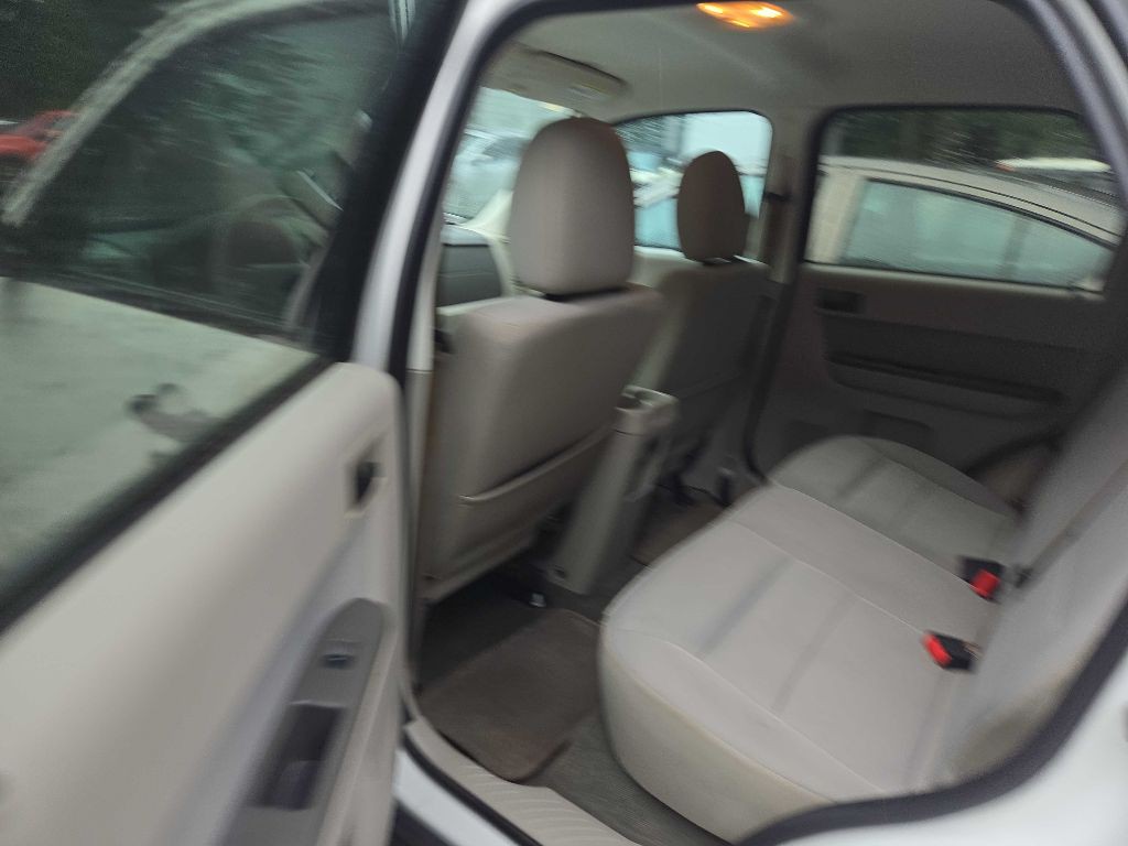 2011 Ford Escape Image 15
