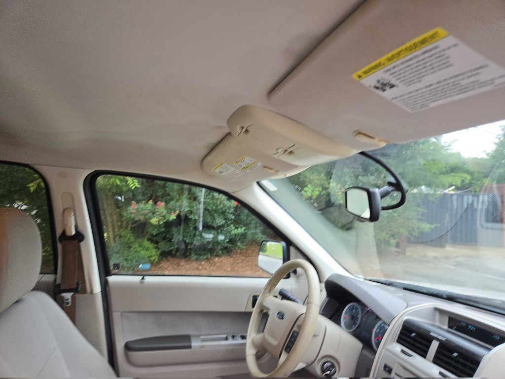 2011 Ford Escape Image 9
