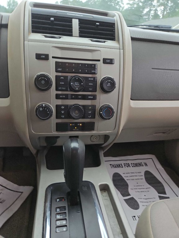2011 Ford Escape Image 21
