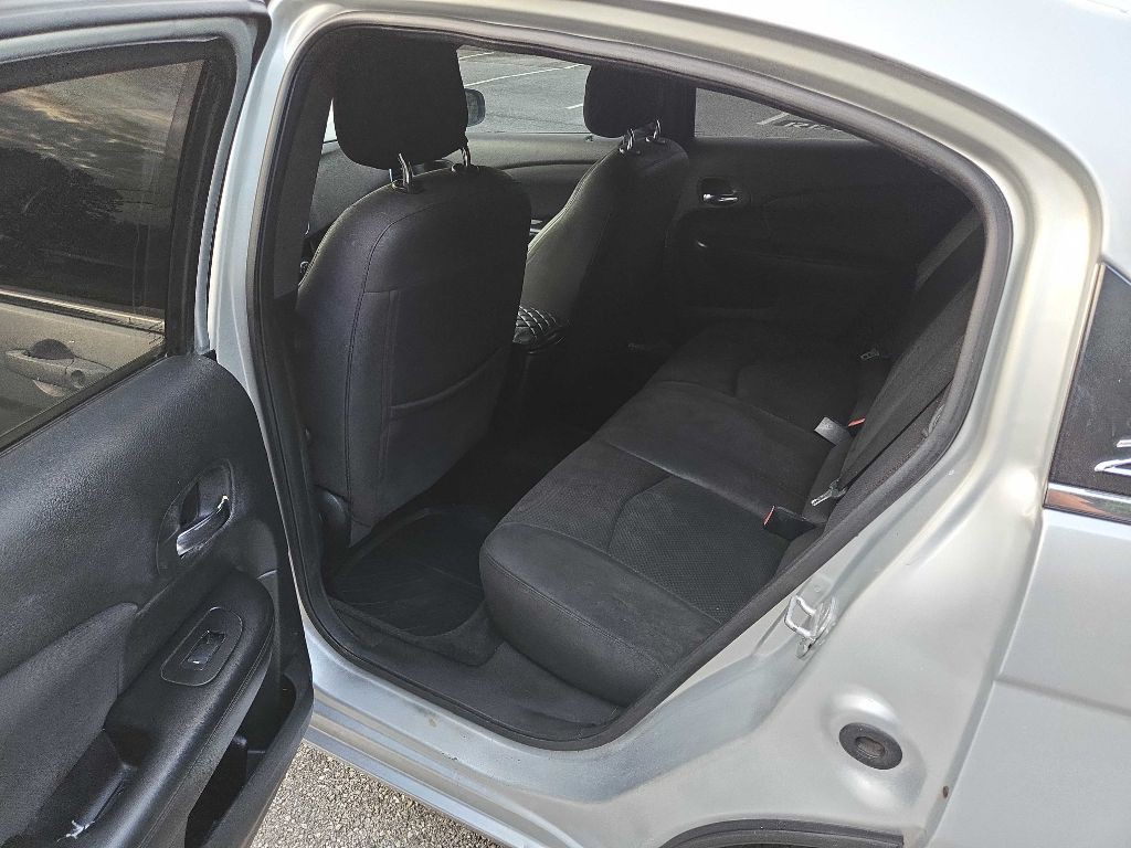 2012 Chrysler 200 Image 13