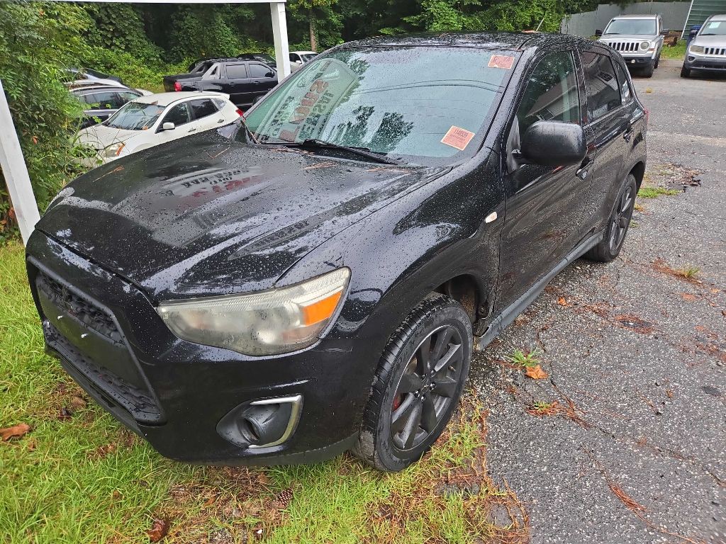 2013 Mitsubishi Outlander Image 10