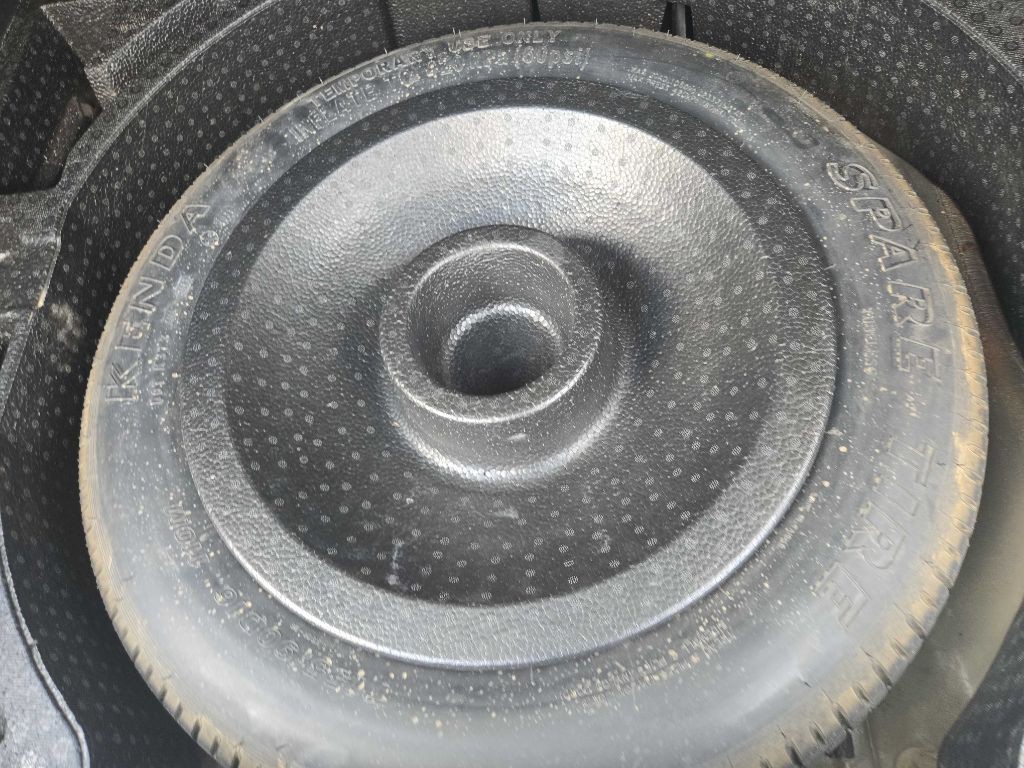 2013 Mitsubishi Outlander Image 16