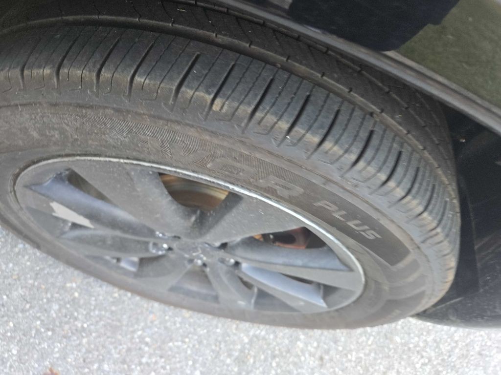 2013 Mitsubishi Outlander Image 19