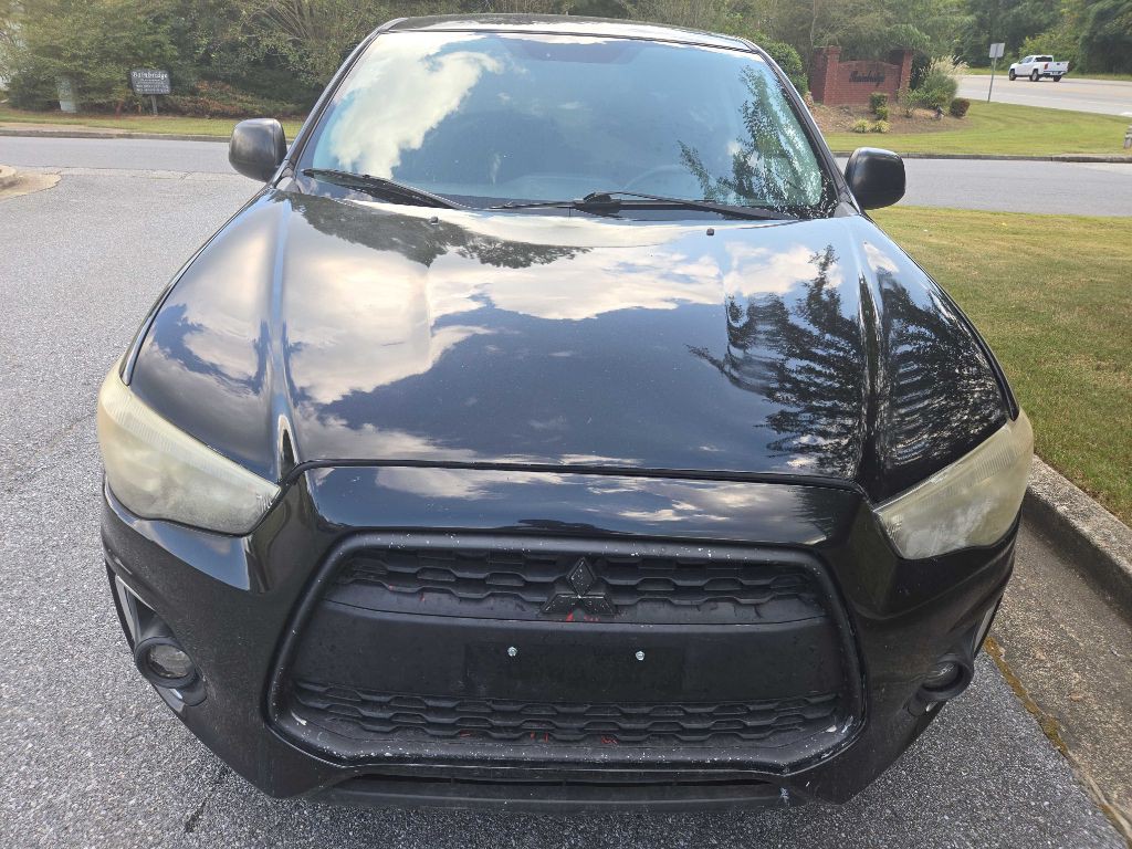 2013 Mitsubishi Outlander Image 1