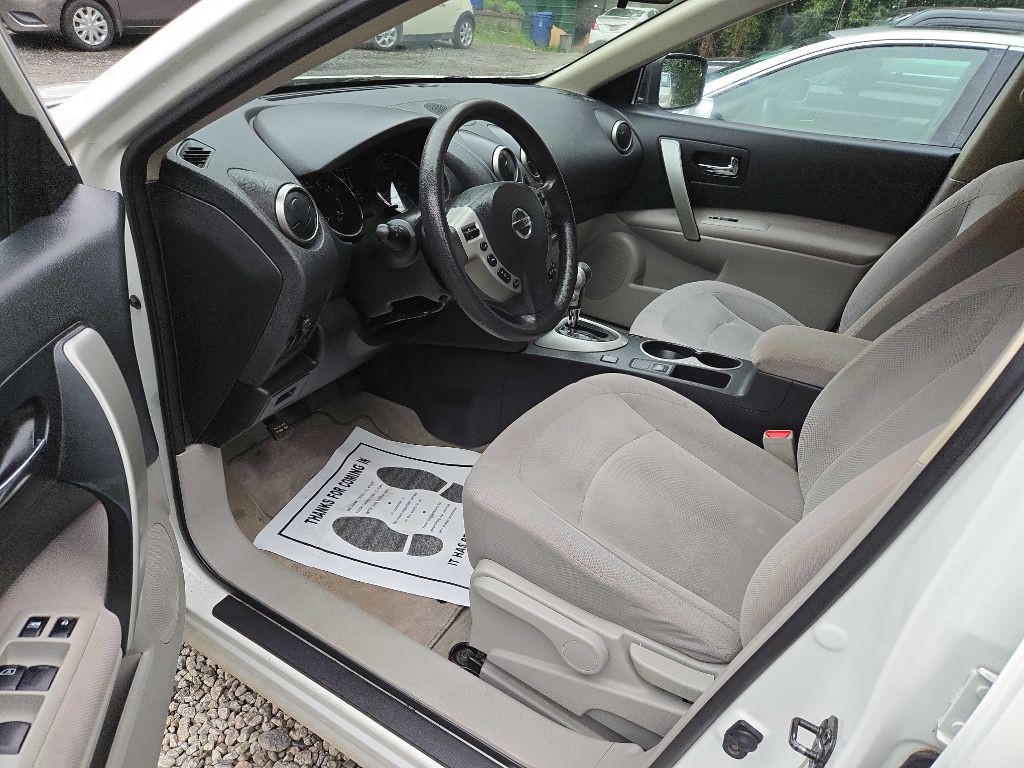 2013 Nissan Rogue Image 9