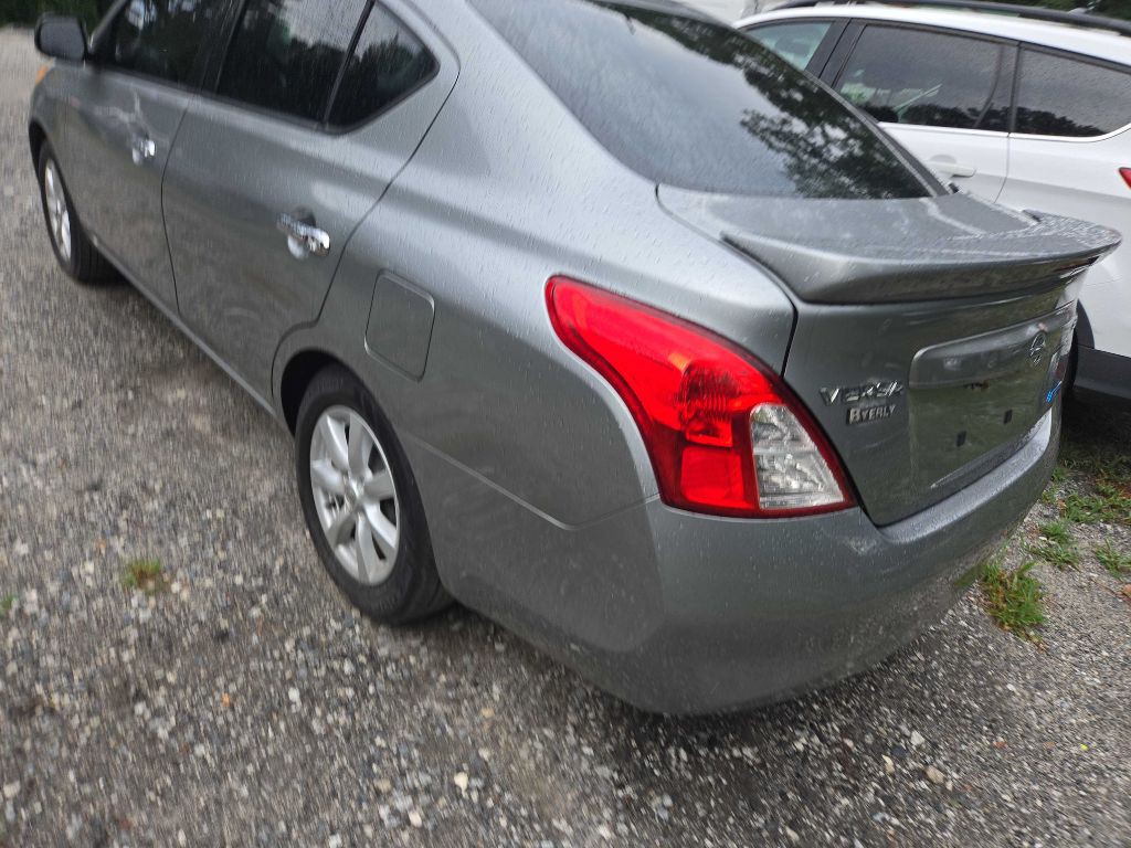 2014 Nissan Versa Image 8